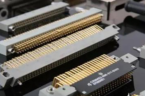 選擇應力釋放測試，預測連接器使用壽命